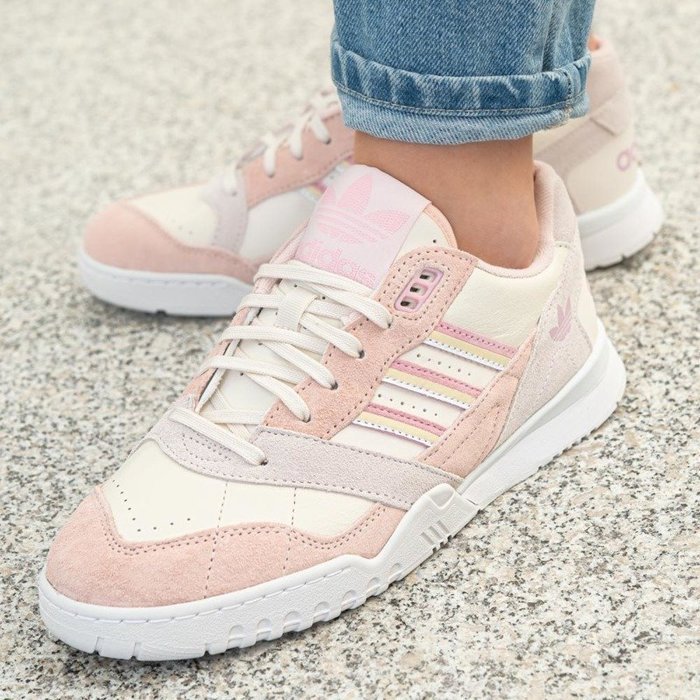 Adidas A.R. Trainer W (EE5411)