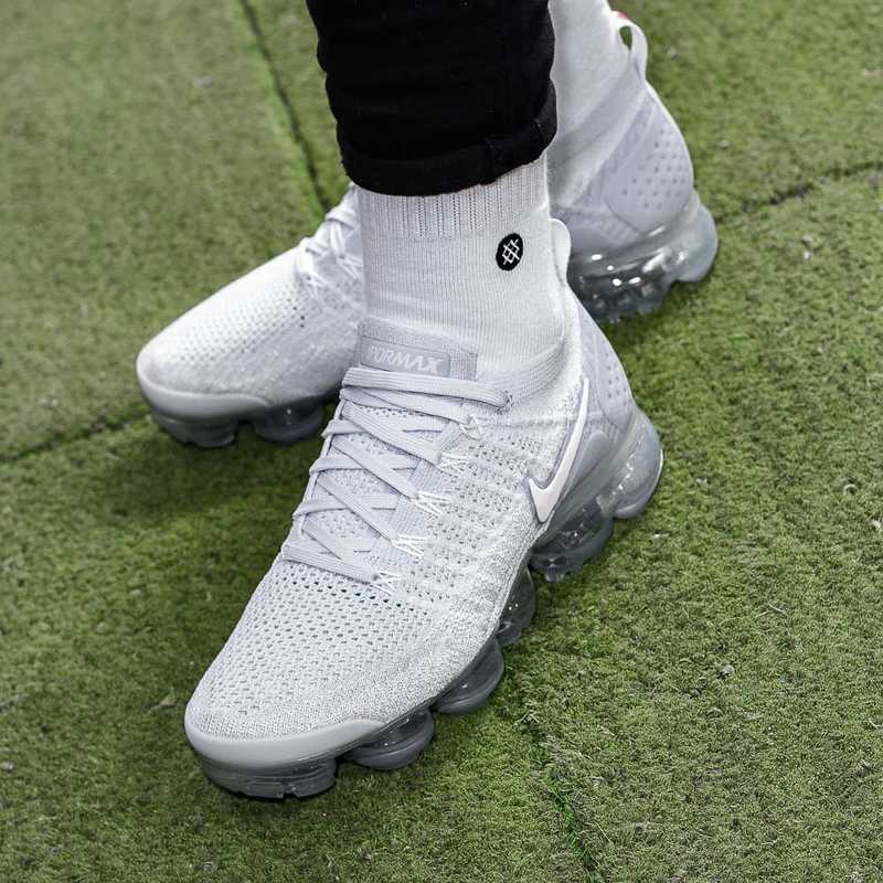 Nike Air VaporMax Flyknit 2 (942843-011)