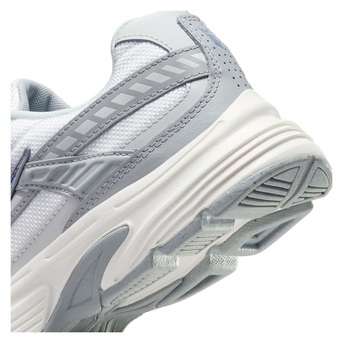 Nike Initiator