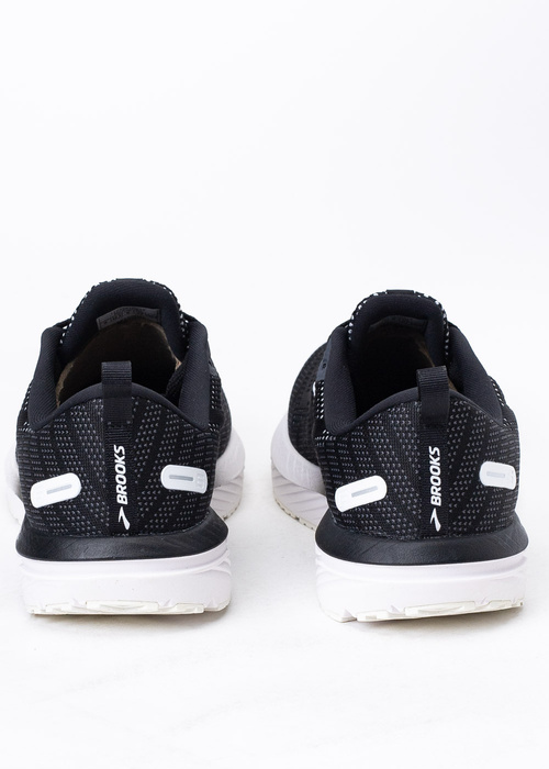 BROOKS Revel 6 