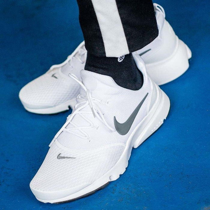 Nike Presto Fly SE (908020-102)