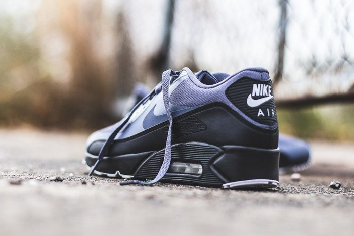 Nike Air Max 90 Essential (875695-012)