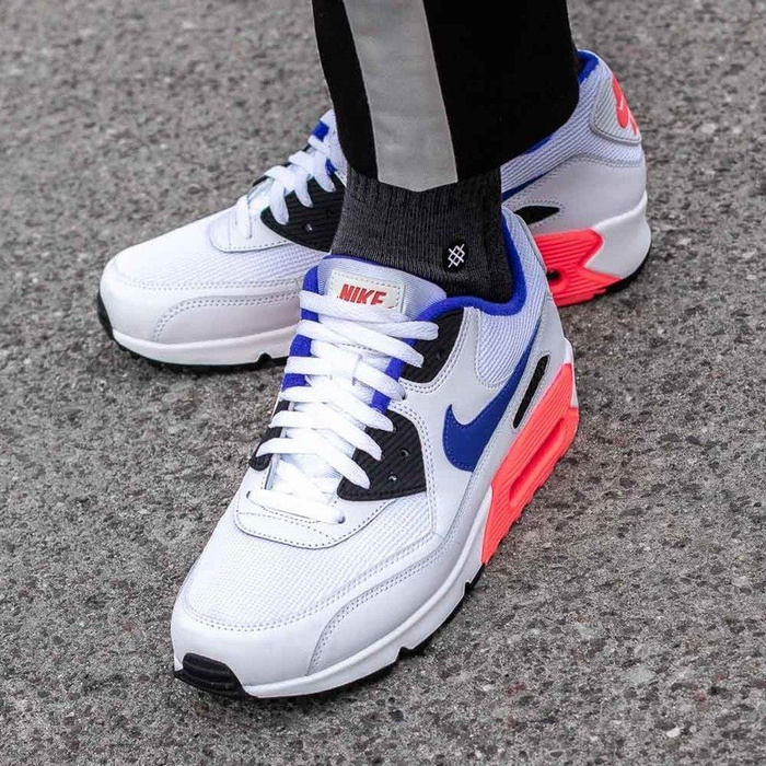 Nike Air Max 90 Essential (537384-136)