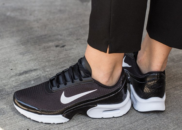 Nike Air Max Jewell (896194-012)