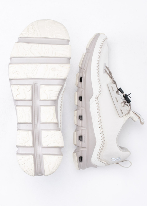 Sneakers ON Cloudaway